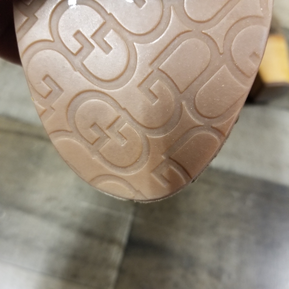 Ugg Clog boots - Picture 2 of 7